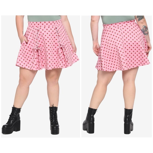 Hot Topic Dresses & Skirts - Hot Topic Pink Strawberry Print Lace-Up Mini Skater Circle Skirt Size Large EUC